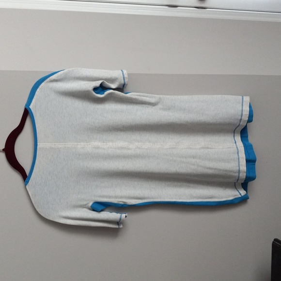 Top - Picture 2 of 3